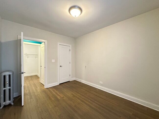 Building Photo - 2641 N Spaulding Ave