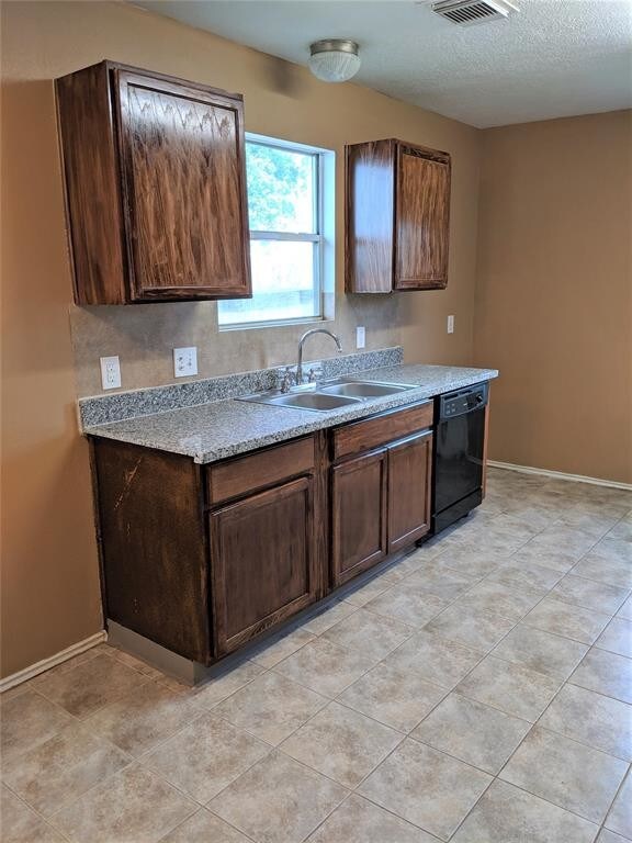 Building Photo - 19354 Moss Meadow Ln