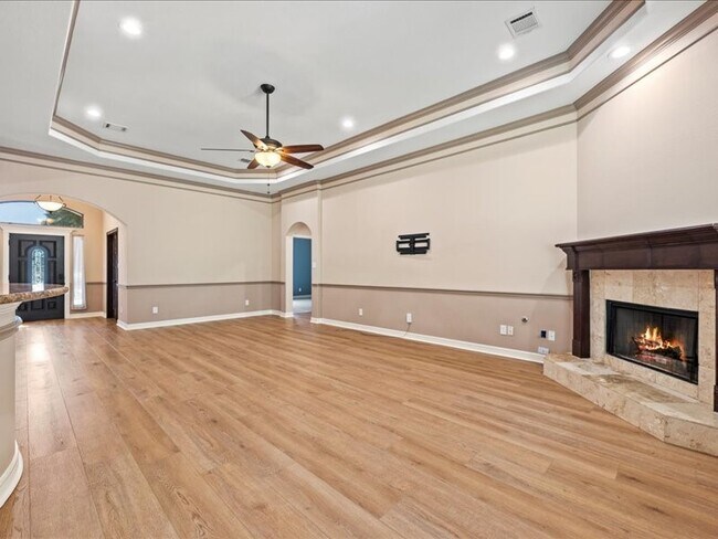 Building Photo - 6202 Sugar Bush Dr