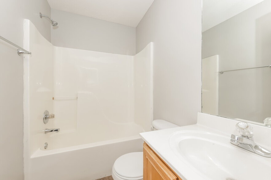 Building Photo - 3029 Ace Wintermeyer Dr