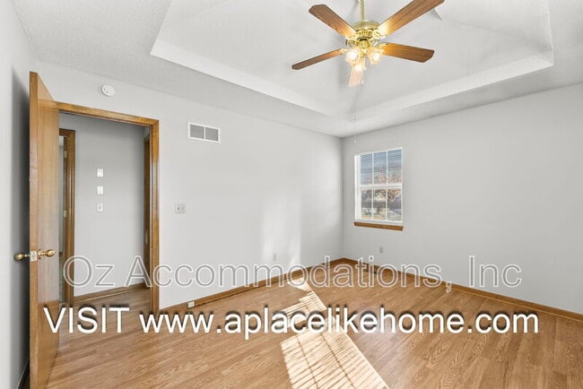 Building Photo - 1225 E Butterfield Pl