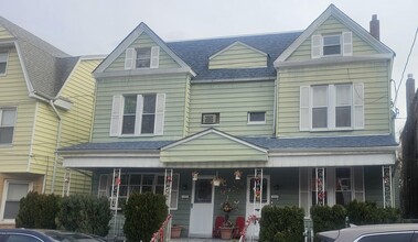 Building Photo - 202 Clerk St