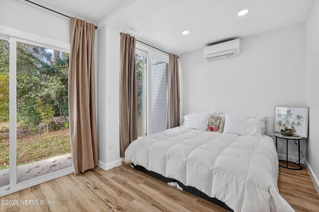 Building Photo - 8778 Waterfront Terrace