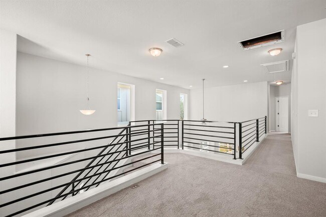 Building Photo - 11107 Sentinel Dr