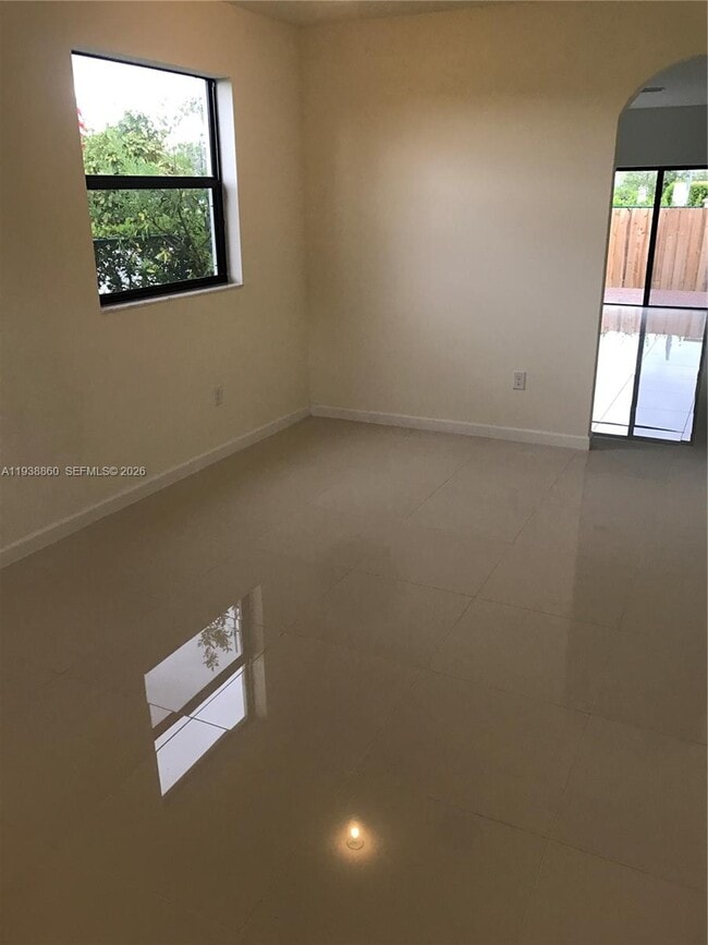 Building Photo - 8806 NW 103rd Ave