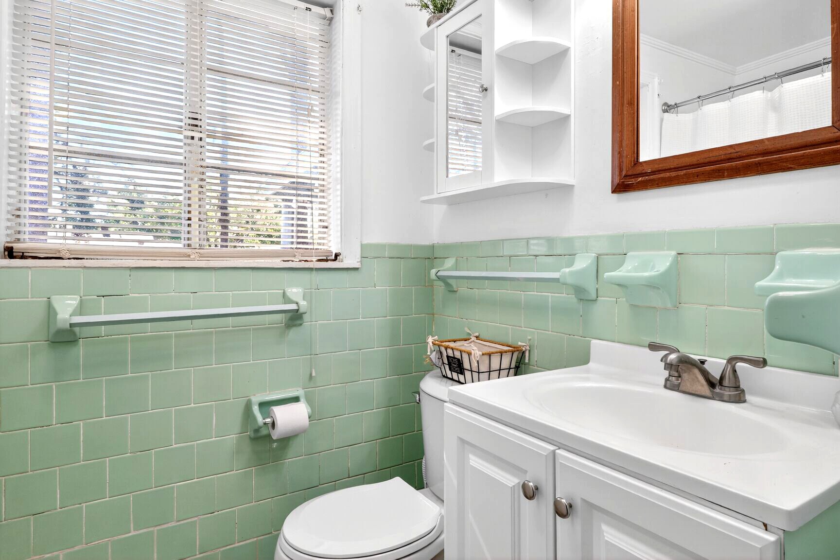 Building Photo - 2349 Ranchland Dr