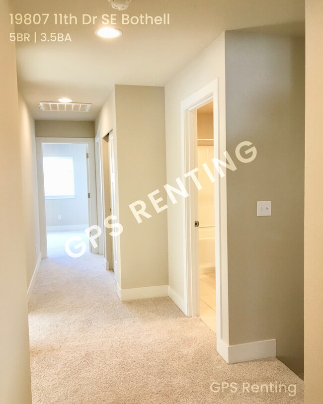 Building Photo - 19807 11th Dr SE