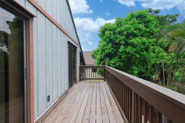 Building Photo - 1544 39th Ave