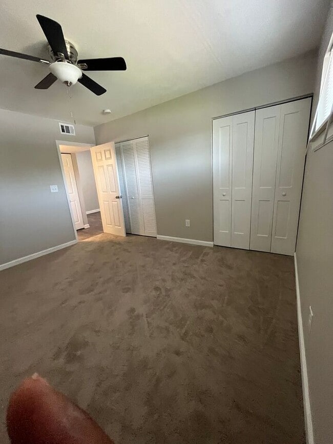 Building Photo - Classic 1 Bedroom Apartment in Historic Downtown College Park!