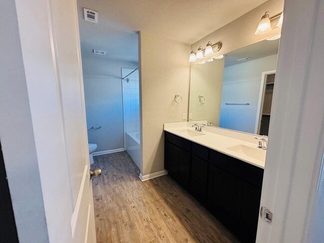 Building Photo - 1320 Walden Pond Dr