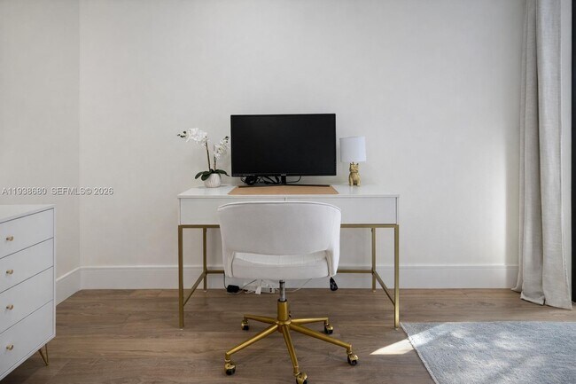 Building Photo - 3540 NE 28th Ave