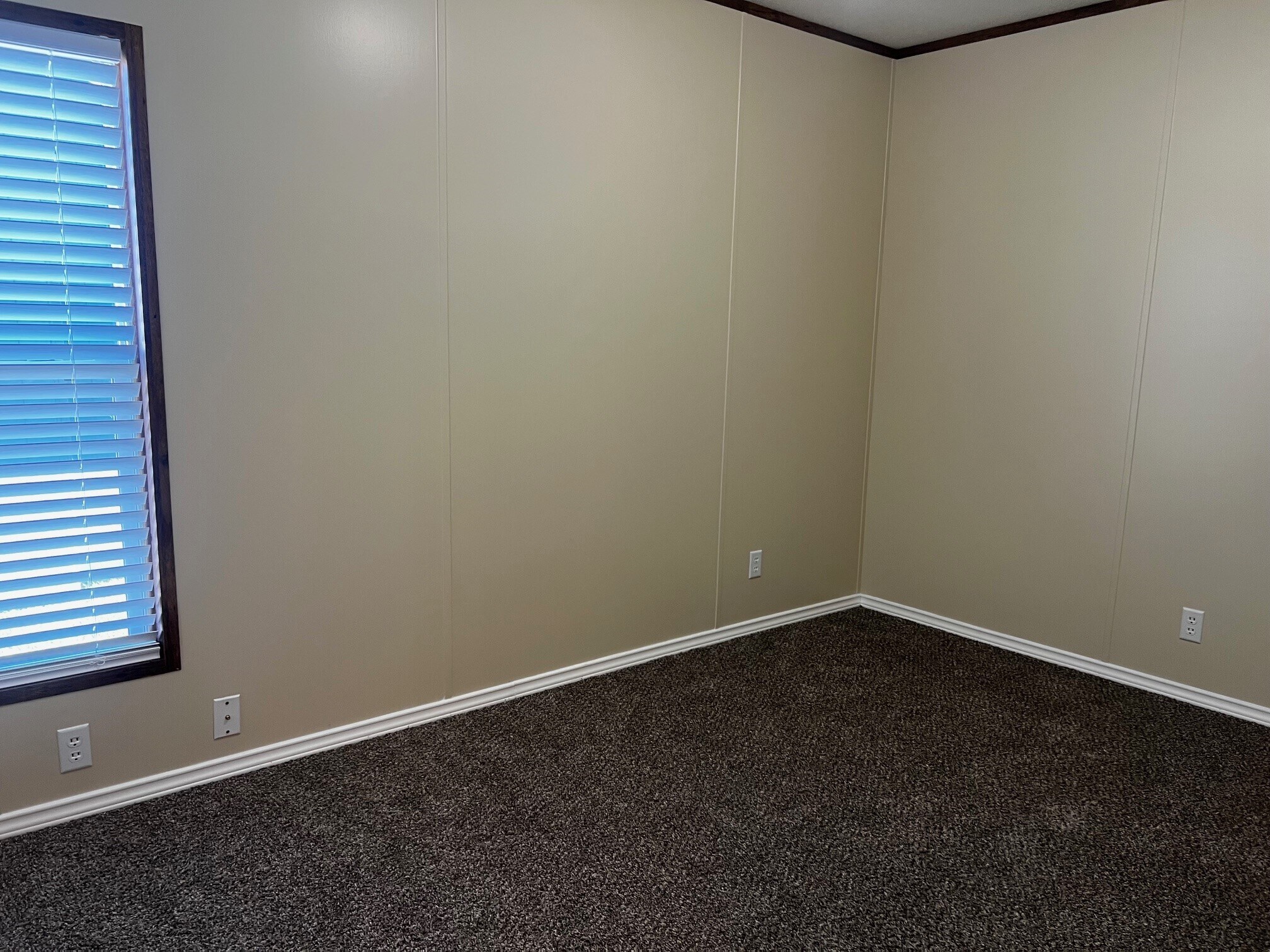 Building Photo - 709 N Collins Fwy