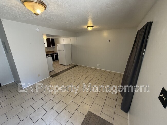 Building Photo - 117 40th St NW