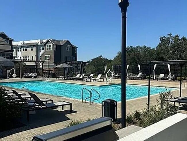 Building Photo - Luxury Living in Fountaingrove Wine Country/ Excellent location with rare views/ Fully upgraded i...