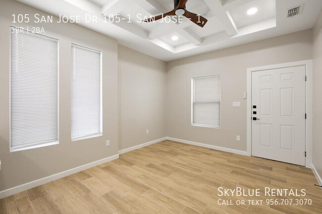 Building Photo - 105 San Jose Dr
