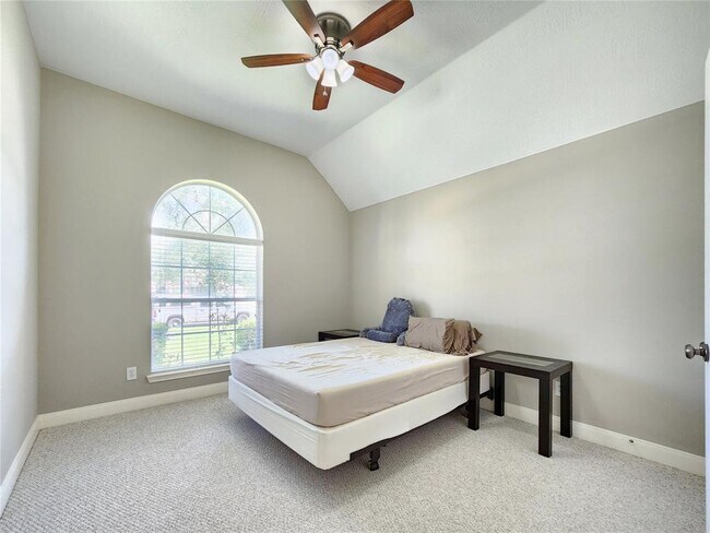 Building Photo - 3527 Shoreview Ln
