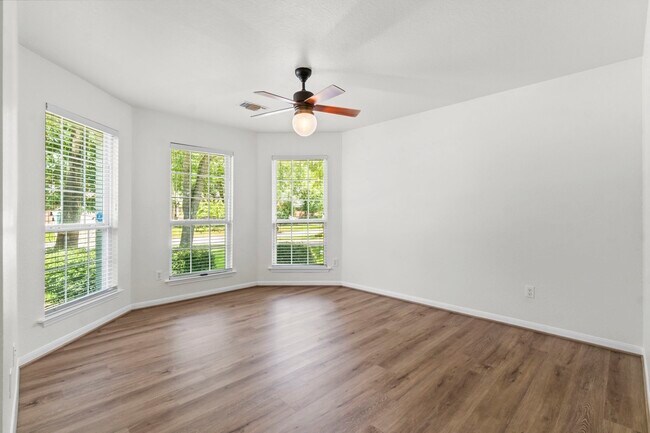 Building Photo - 155 Fairwind Trail Dr