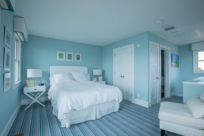 Building Photo - 11 Captree Island