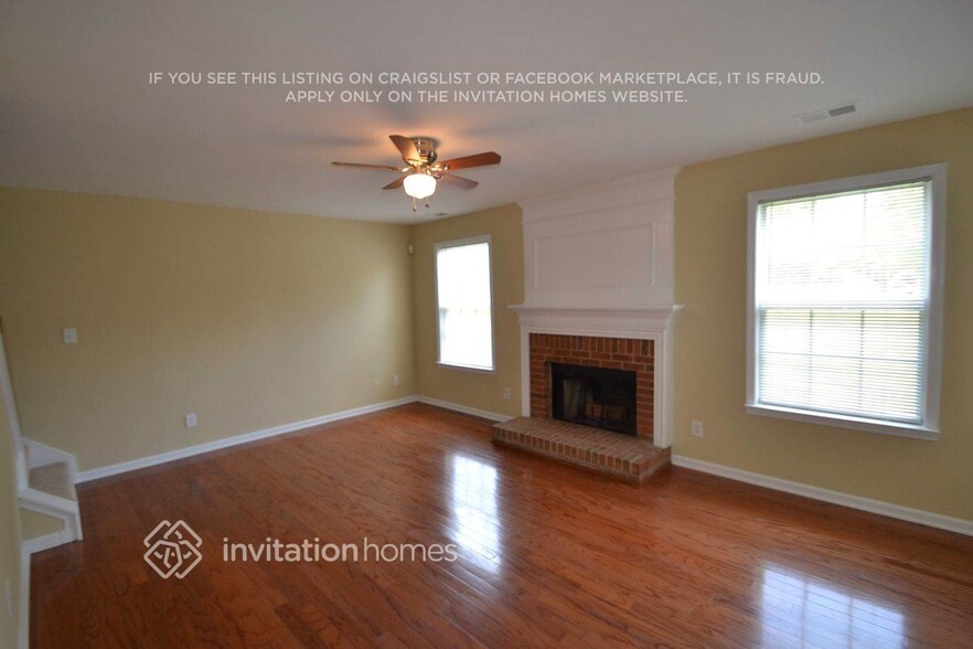 Building Photo - 11415 Laurel View Dr