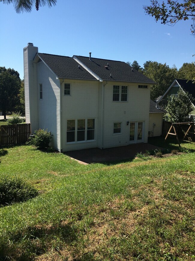 Building Photo - 3310 Mill Spring Ct