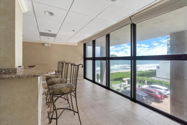Building Photo - 3115 S Ocean Blvd