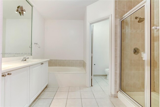 Building Photo - 5549 NW 113th Ct