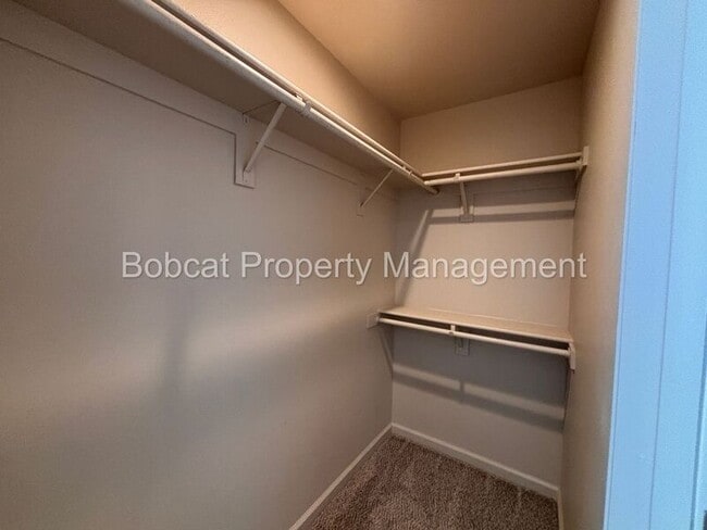 Building Photo - 825 Cassidy Ct