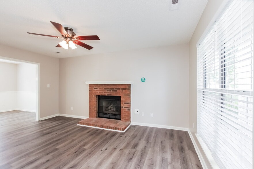 Building Photo - 7304 Hethersett Ln