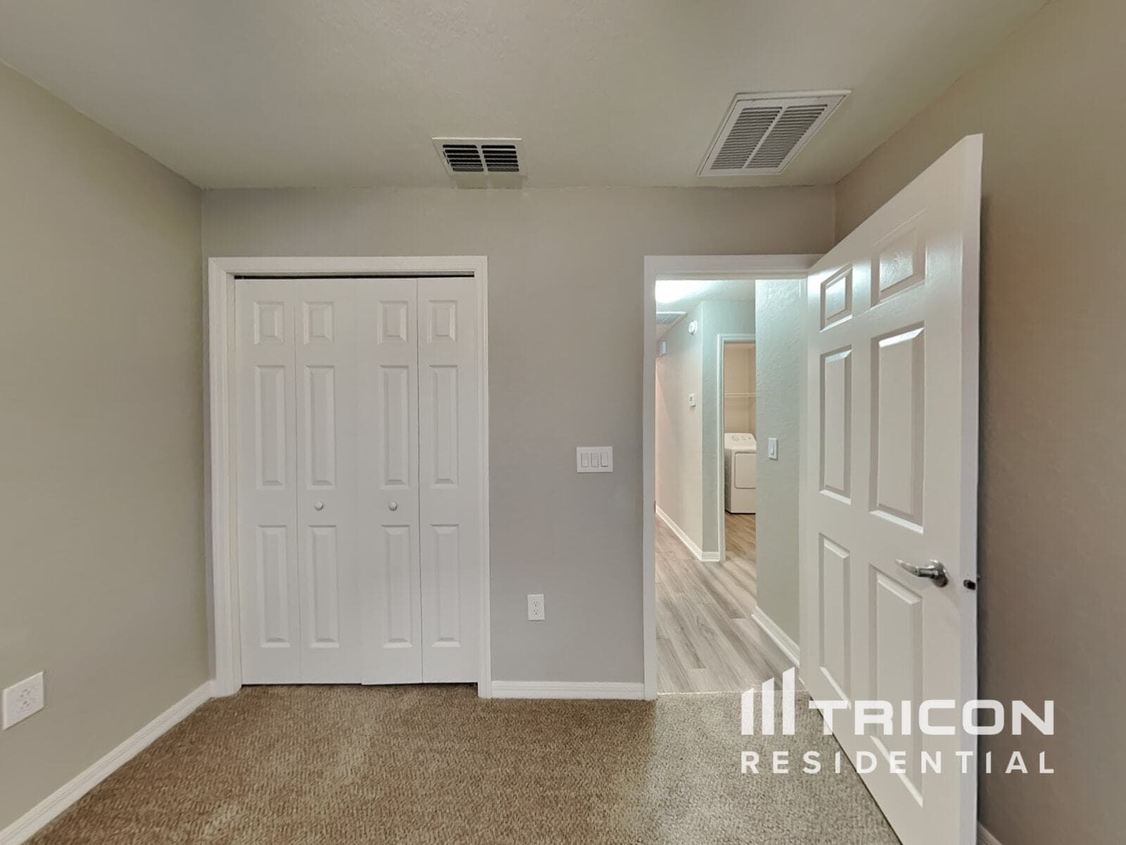 Building Photo - 988 Blue Tide Ln