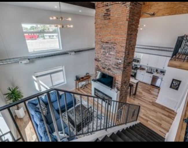 Building Photo - Madison Ave