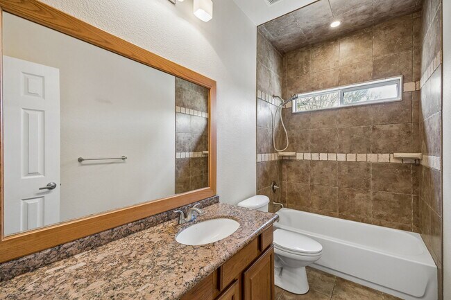 Building Photo - 9865 Tanglebrush Dr