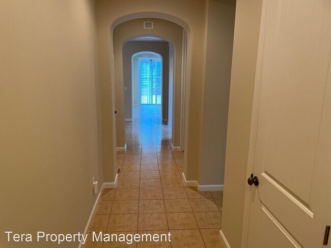 Building Photo - 4 br, 3 bath House - 5109 Campion Drive