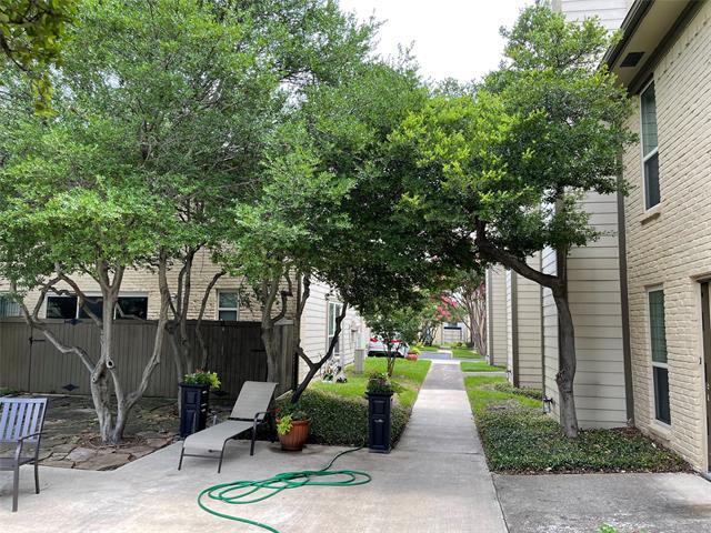 Building Photo - 10650 Steppington Dr