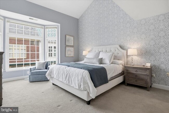 Building Photo - 308 S Fayette St