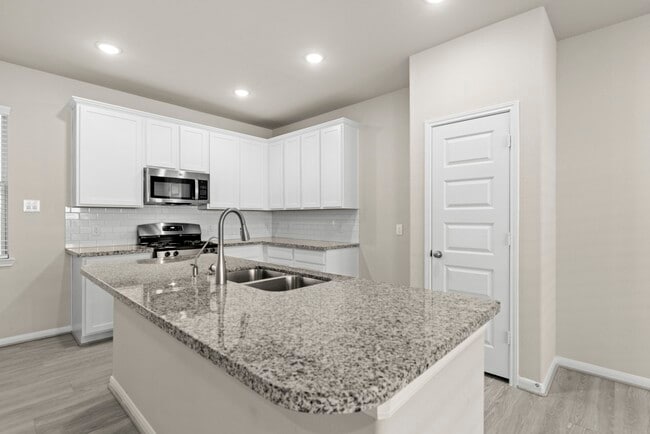 Building Photo - 10419 Astor Pt Trl