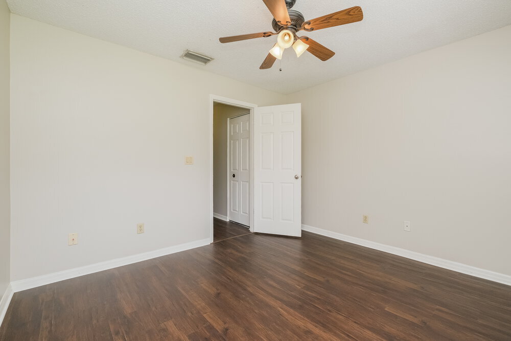 Building Photo - 5713 Erhardt Dr