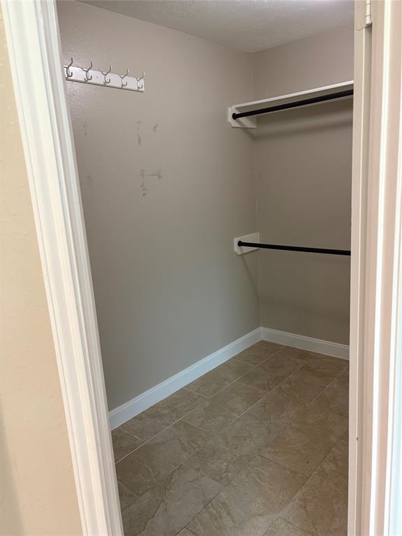 Building Photo - 1402 Township Ct