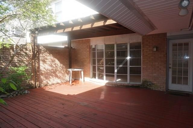 Building Photo - 1525 Ramada Dr