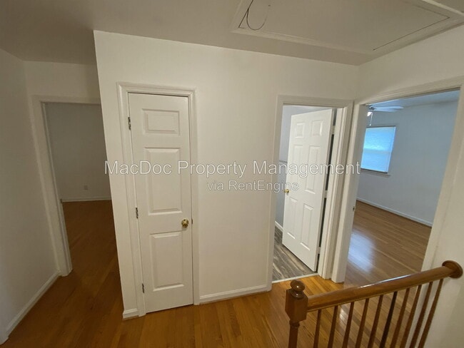 Building Photo - 431 Ridgemore St