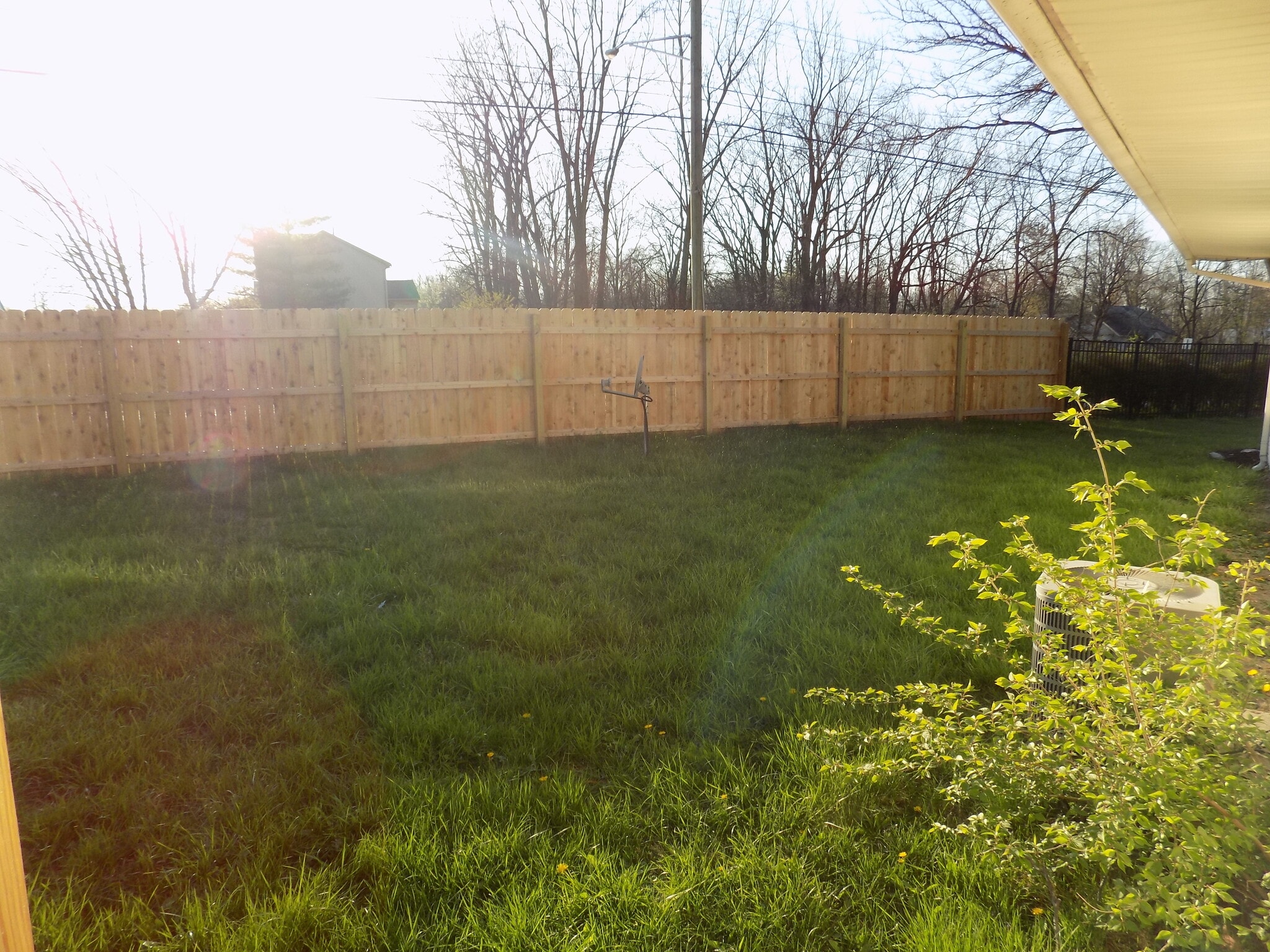 Building Photo - 2505 Maplewood Dr