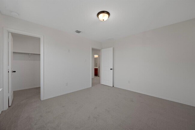 Building Photo - 6257 Mantalcino Dr