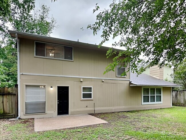 Building Photo - 23326 Dew Wood Ln