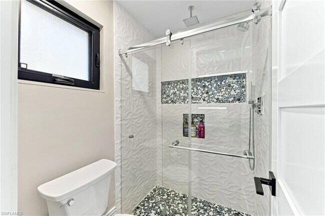 Building Photo - 580 Tripoli Ct