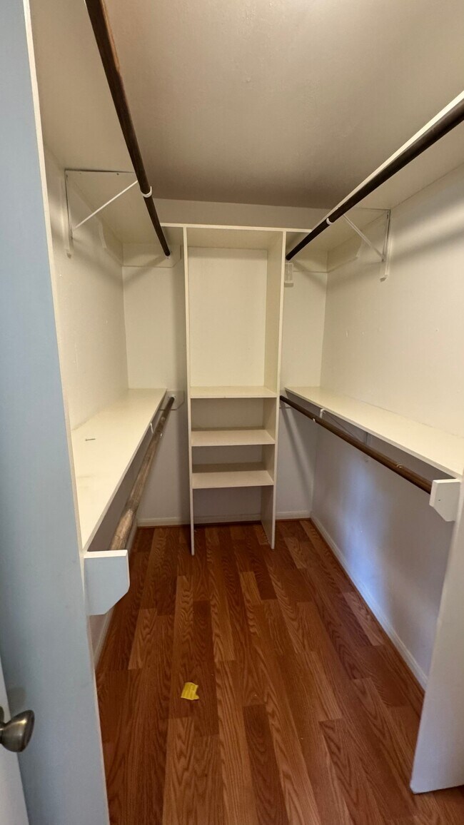 Building Photo - 9207 Portal Dr