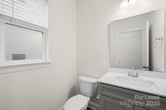 Building Photo - 2321 Creekmere Ln