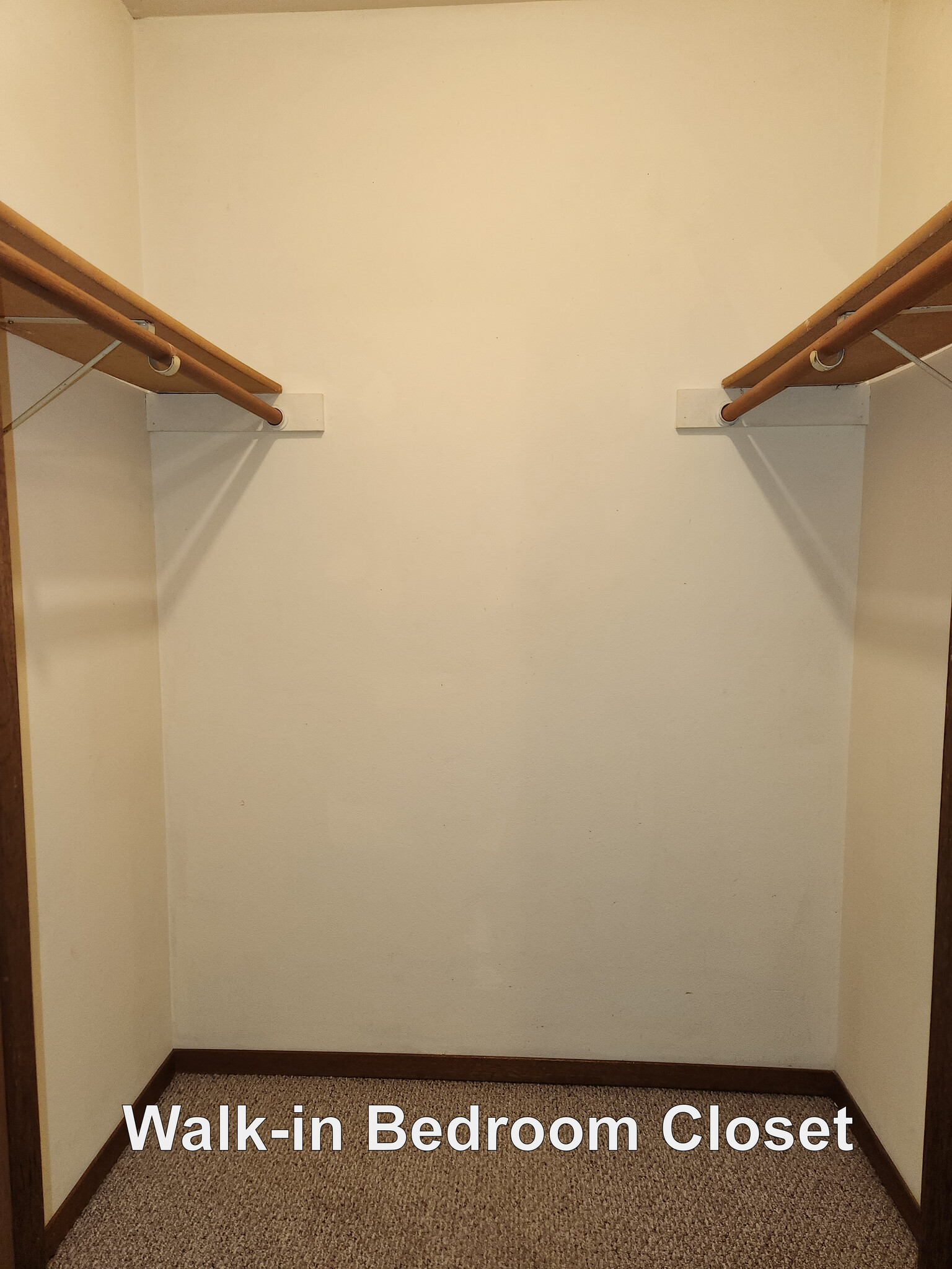 Bedroom walk-in closet - 605 Clark St