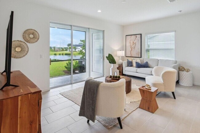 Building Photo - 3462 Caravelle St