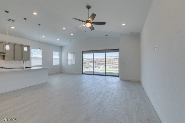 Building Photo - 257 Piazzetta Pl