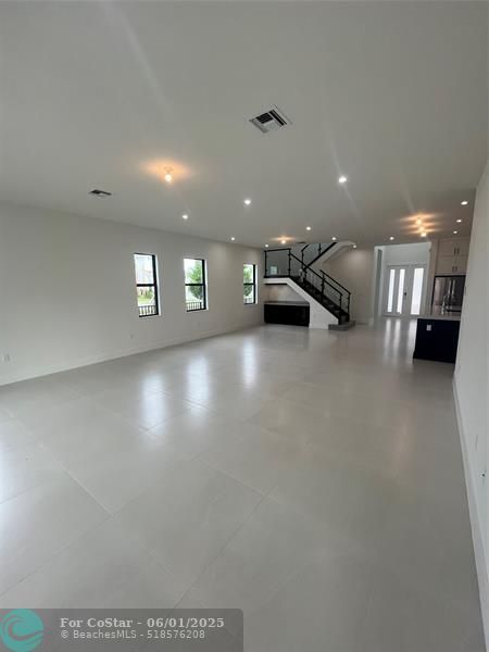 Building Photo - 12526 Solana Bay Cir