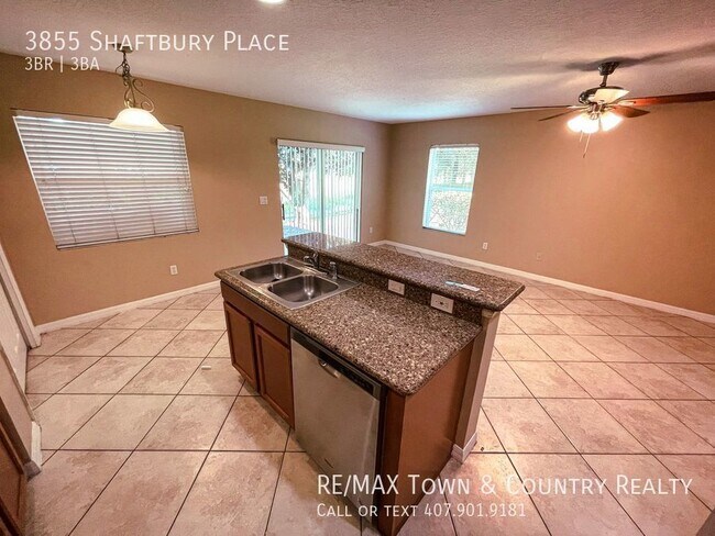 Building Photo - Walden Chase Townhome for Rent in Oviedo